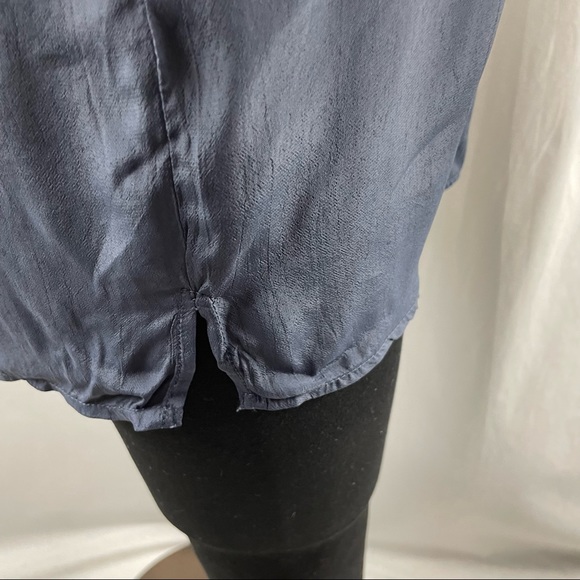 10 Feet Tunic Blouse with Silver Embroidery 10 - Picture 5 of 12